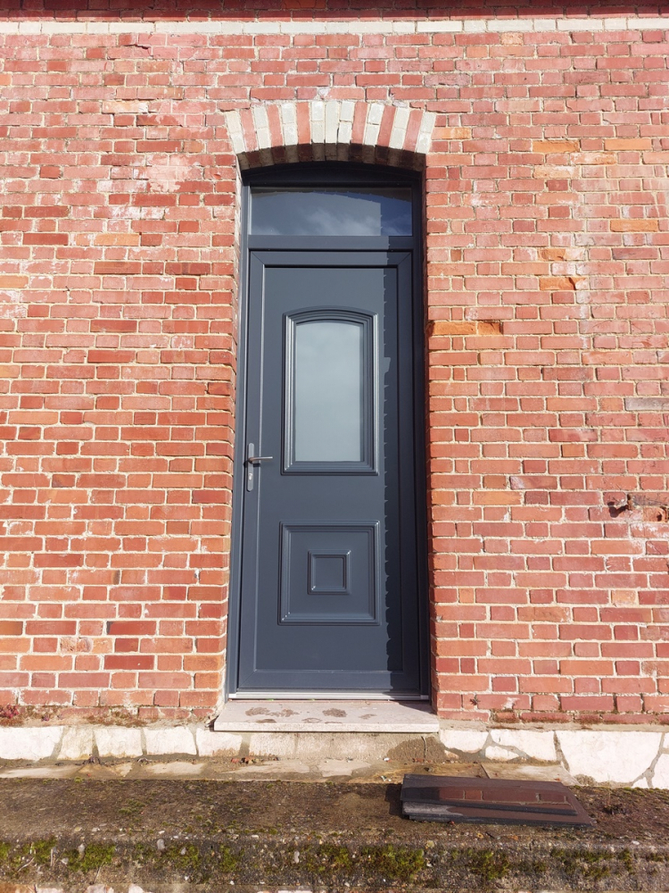 Portes en alu - HDF-Menuiserie à Arras