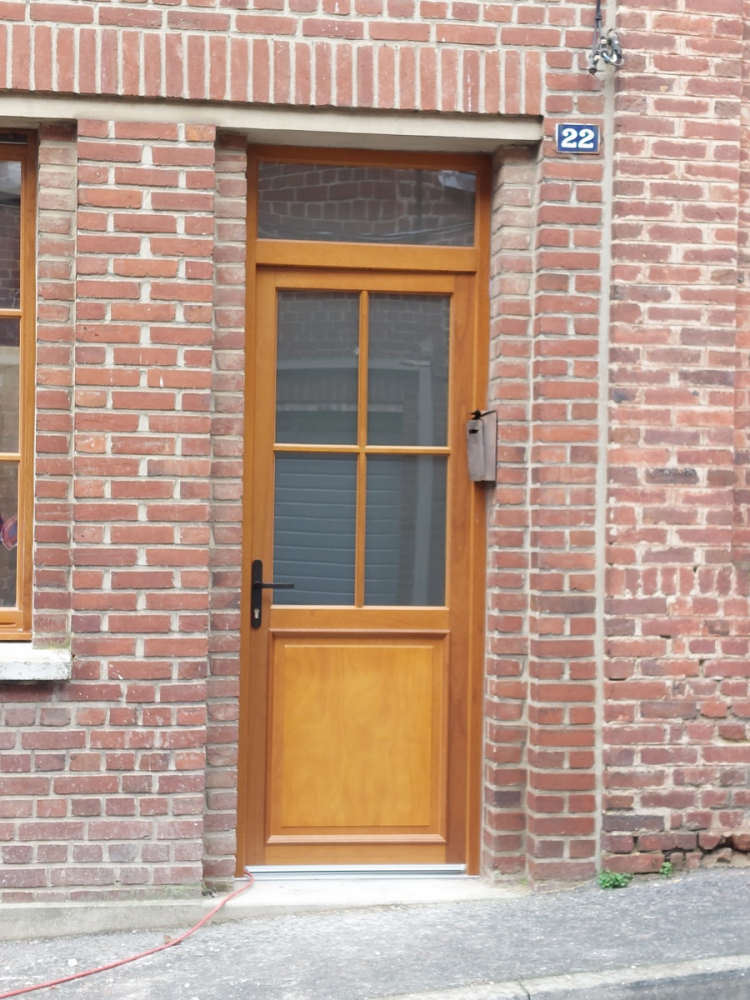 Portes en bois - HDF-Menuiserie à Arras